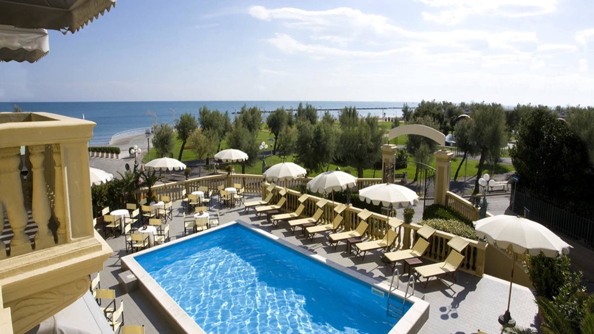 Pesaro Hotel | Grand Hotel Vittoria