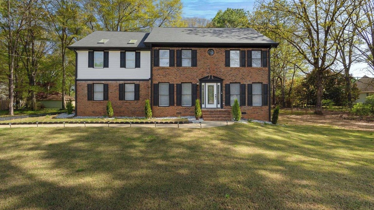 Ellenwood House | Grand Modern Home On 1Acre Land w/Firepit & Grill
