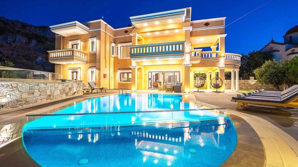 Platanos Villa | Grand Olympia, Luxury, spacious indoor & outdoor area