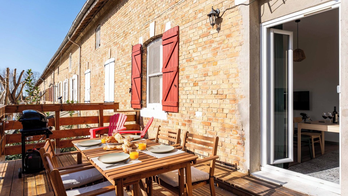 Salin-de-Giraud Apartment | Grand T2 Familiale - Terrasse