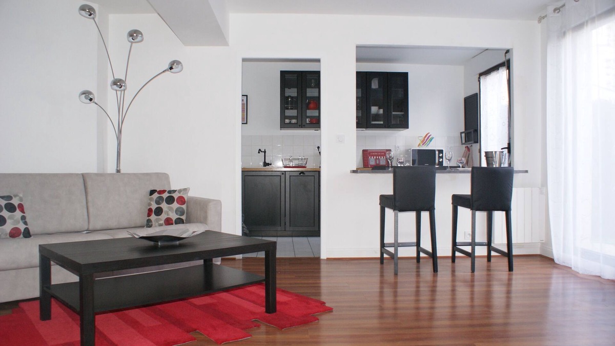 Centre Sud Apartment | Grand T2 of 59m with private garden and parking in the historic center Dijon