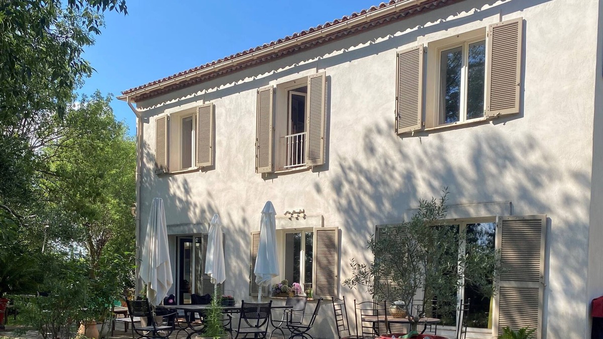 Jonquieres Villa | Grande Demeure Dans un Parc Avec Piscine Proximité de Montpellier et de la mer