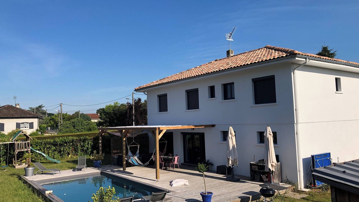 Saint-Medard-en-Jalles House | Grande Maison Avec Piscine