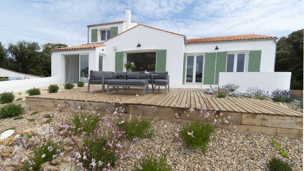 Saint-Pierre-d'Oleron House | Grande Maison Familiale Face à L'océan