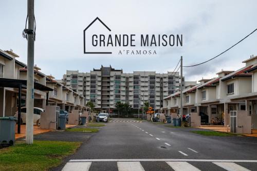 Alor Gajah House | GRANDE MAISON 4 Near AFamosa Waterpark Fully Air Conditioned