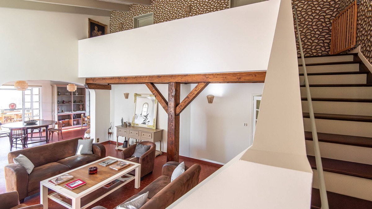 Baron Villa | Grande Maison Familiale Avec Piscine et Terrain Arboré