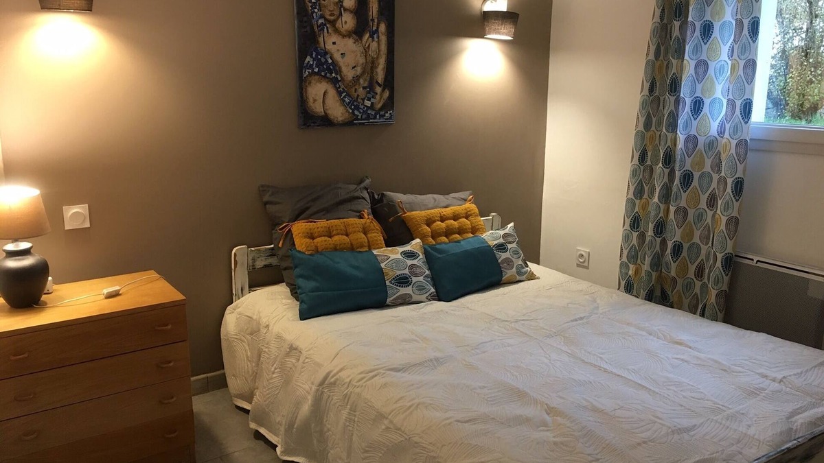 Chantonnay House | Grande Maison Pour Groupe Familial ou Amical