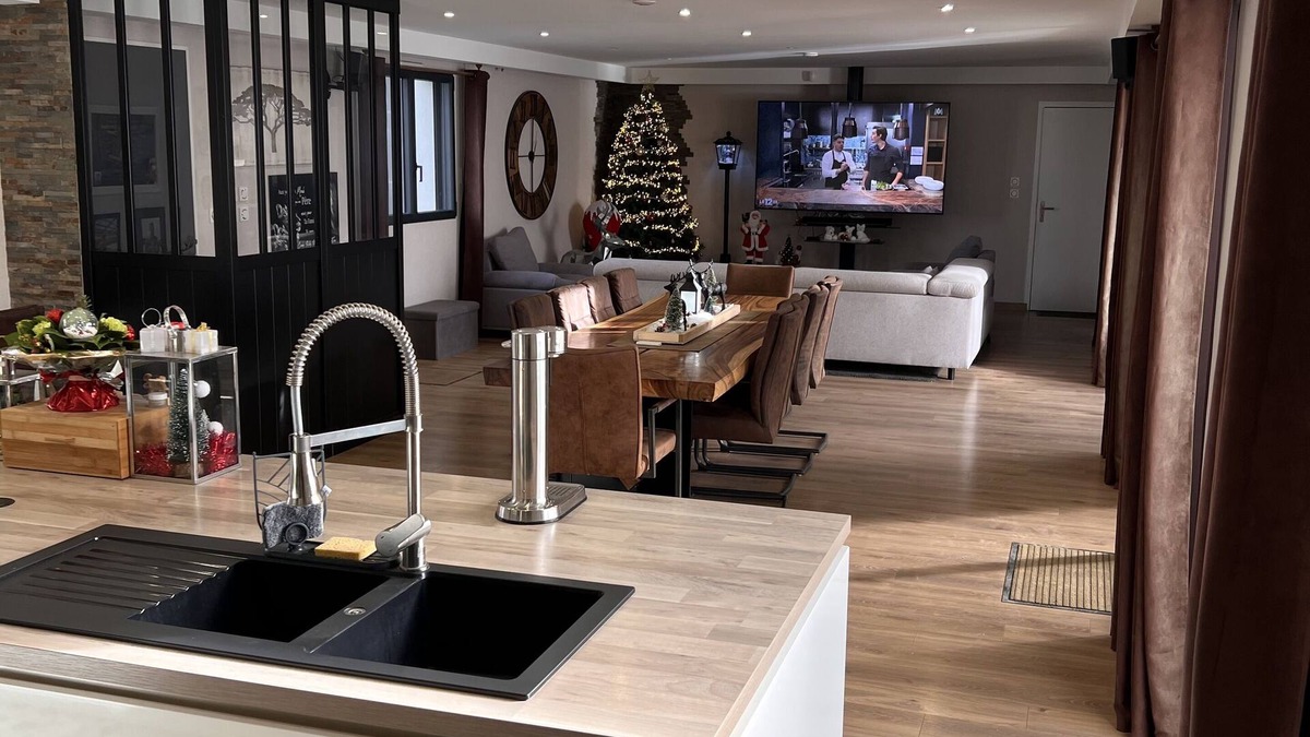 Plouagat Villa | Grande Villa Calme Avec Piscine et spa 21 Couchage Maxi