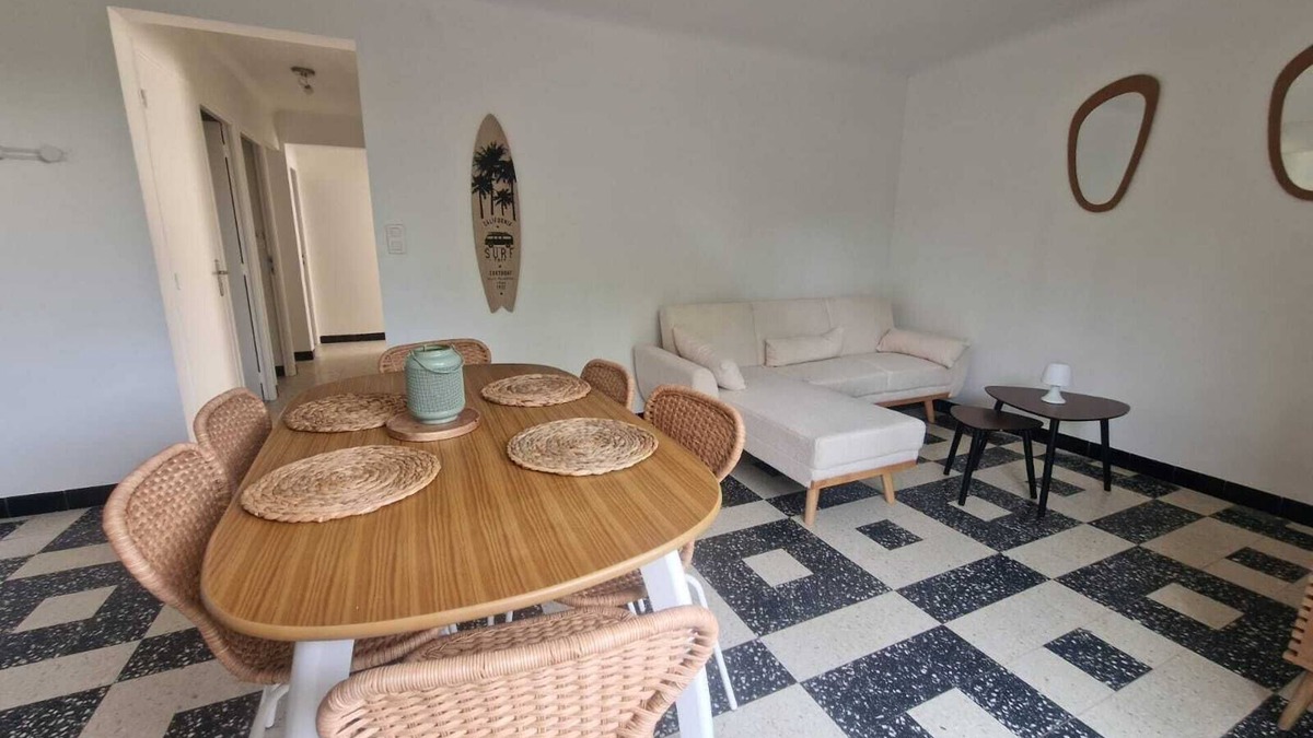 Palavas-les-Flots House | Grande Villa Avec Jardin à 10 Secondes de la mer Votre Havre de Paix Balnéaire!
