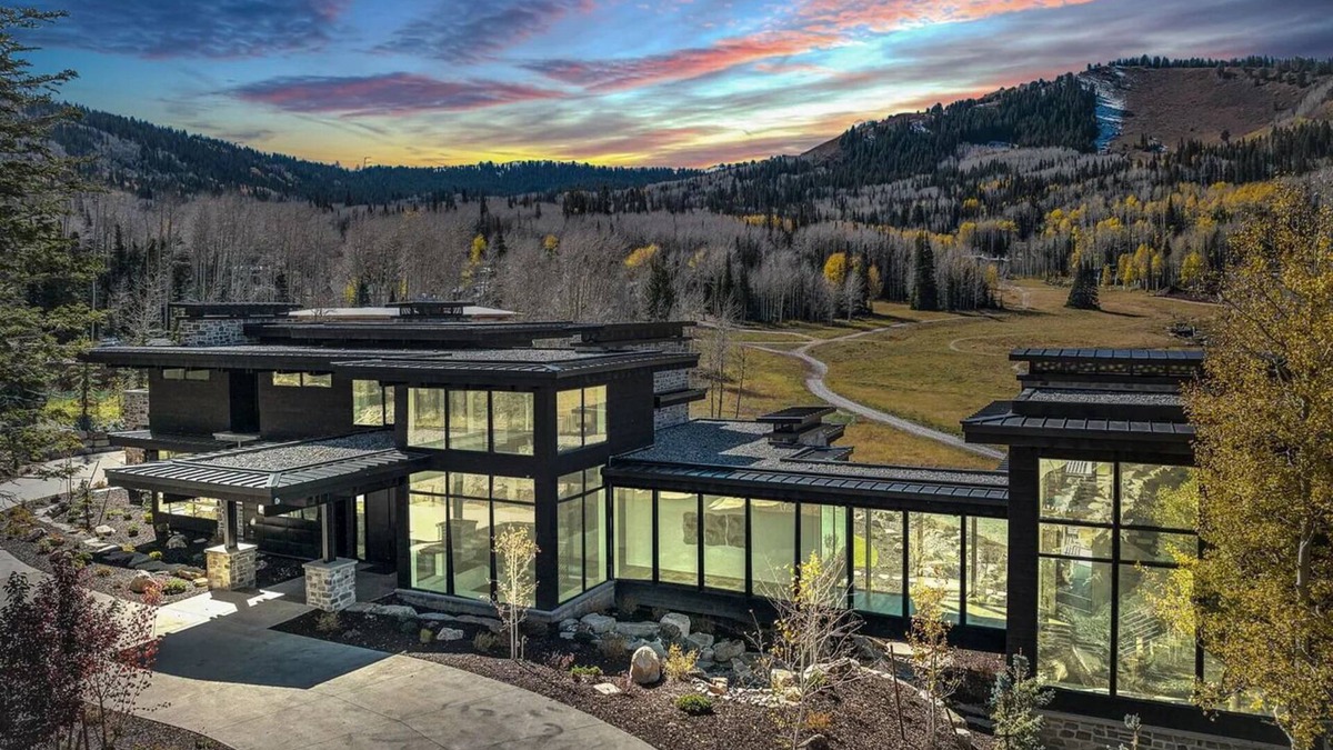 Park City House | Grandeur of the Alpines | Exclusive Escape with Private Spa, Cinema & Sauna