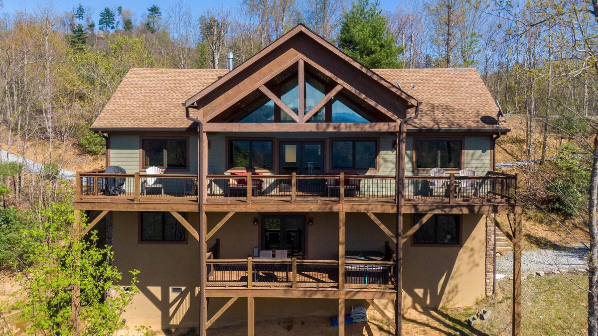 Lenoir House | Grandfather Vistas - Hot Tub, Ping Pong, Fly Fish, views of Grandfather Mountain