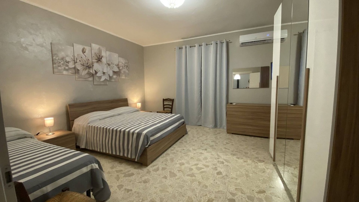 Senise House | Grandmother Mary Rose