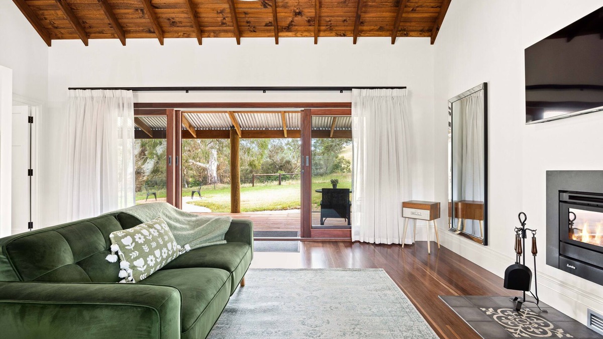 Dawesley Villa | Grandview Accommodation - Hideaway Huts