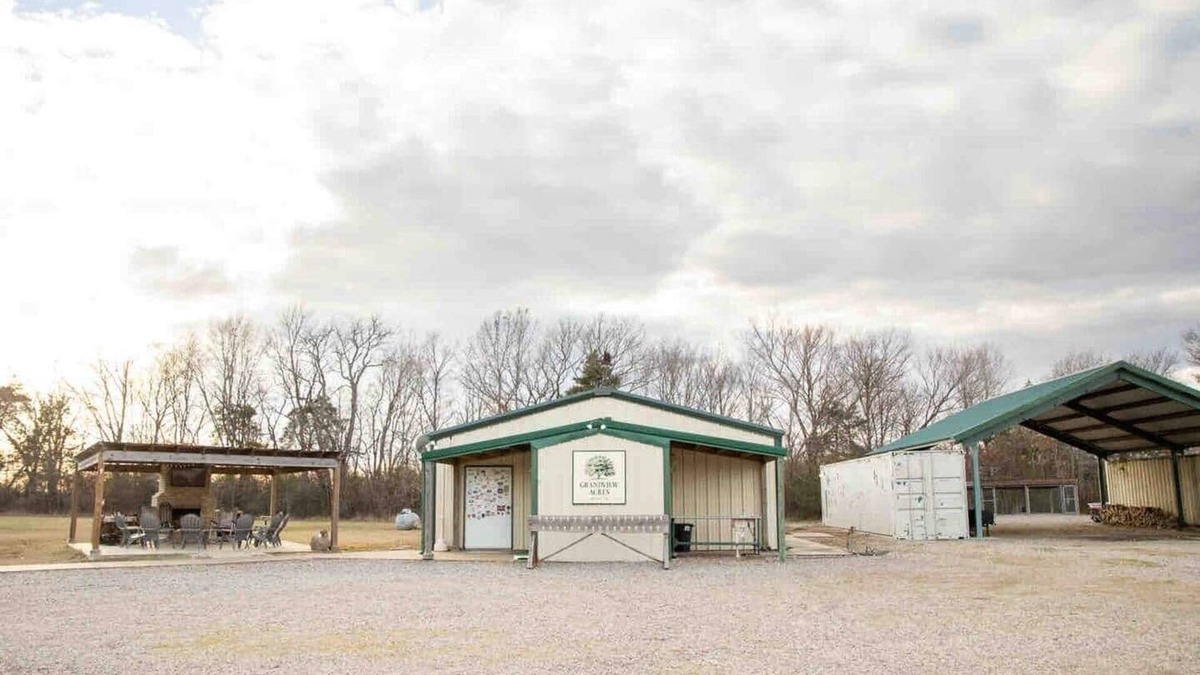 Ethel House | Grandview Acres Bunkhouse