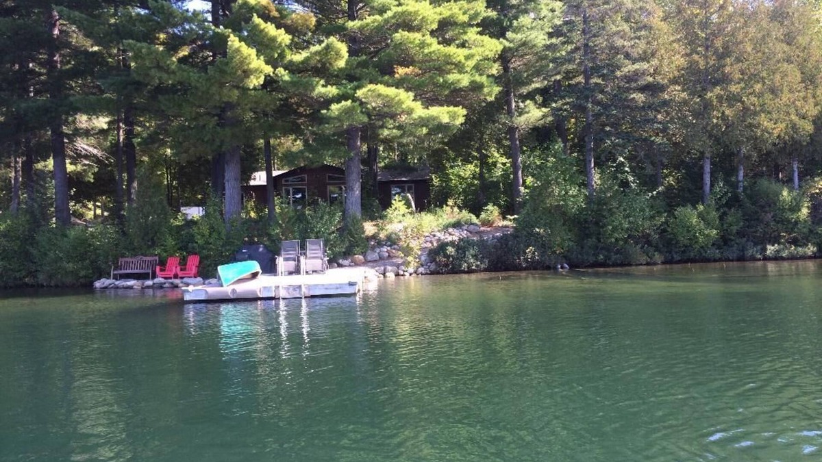 Baysville Cottage | Grandview Lake cottage, July and or AugustnPrivate luxury 500 feet waterfront