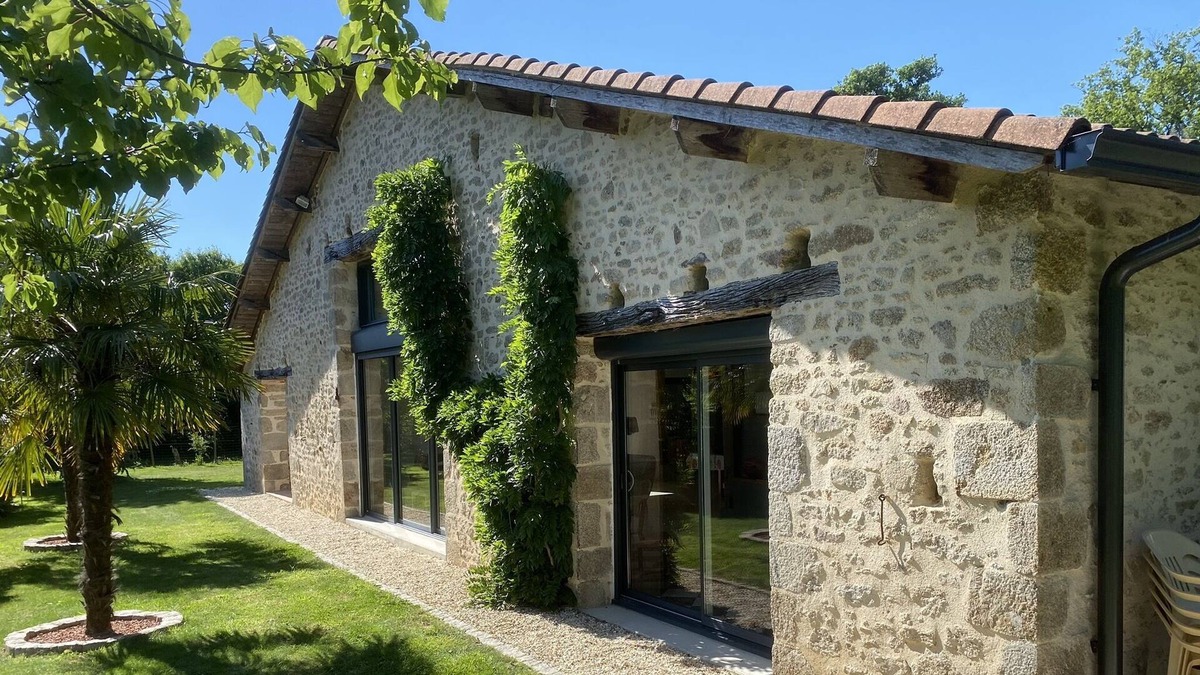 Mouilleron-le-Captif House | Grange de la Ménagerie, 300m2, 15 people in a quiet area