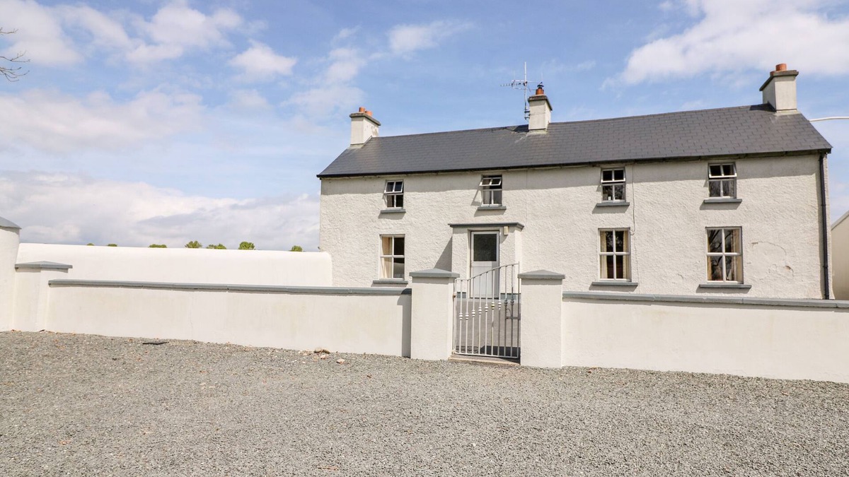Fethard on Sea Cottage | GRANGE FARMHOUSE, pet friendly in Fethard-On-Sea, County Wexford