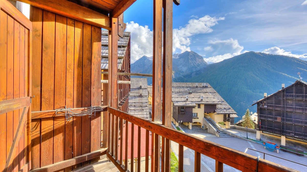 Champlas du Col Apartment | Grange Hike & Ski - 35C Sestriere