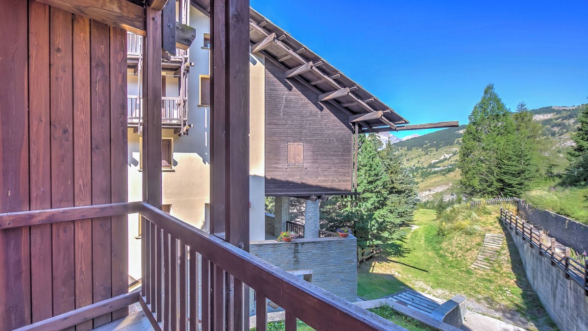Champlas du Col Apartment | Grange Hike & Ski - 4C Sestriere