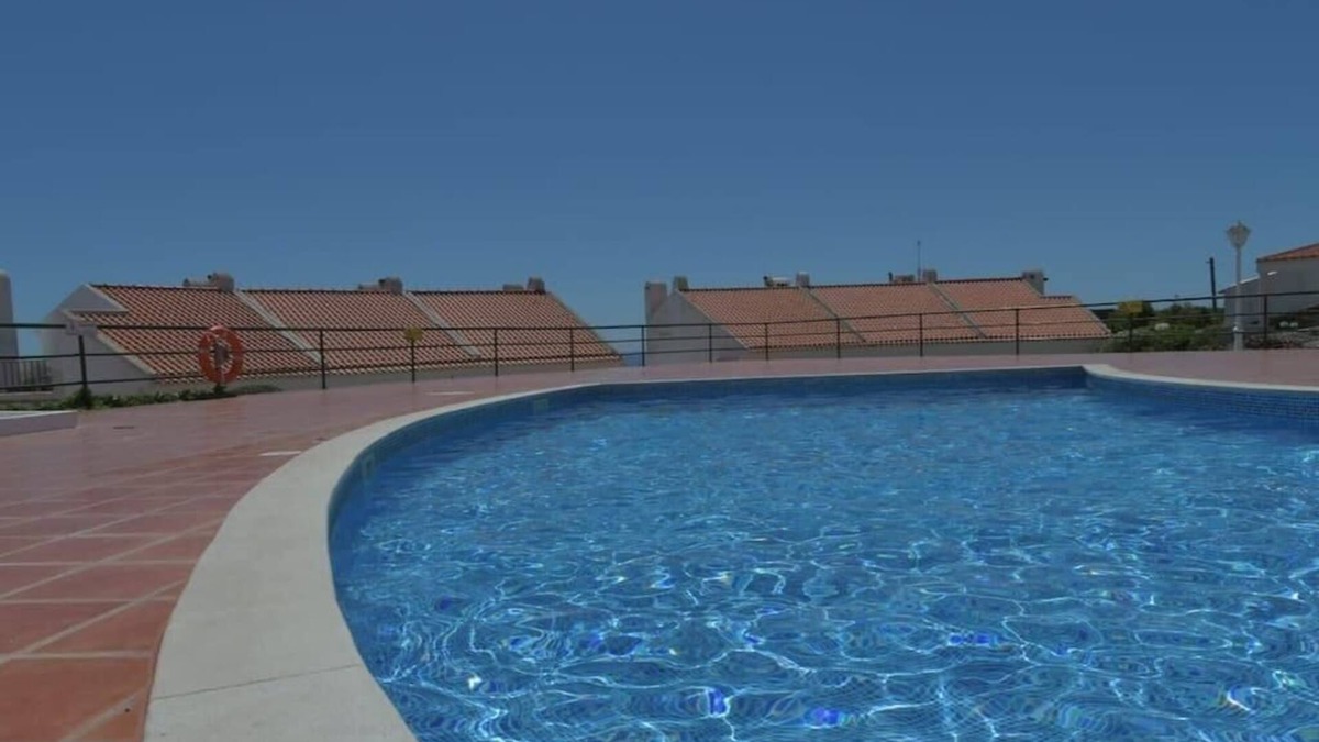 Barril de Cima Condo | Granny's House by Trip2Portugal