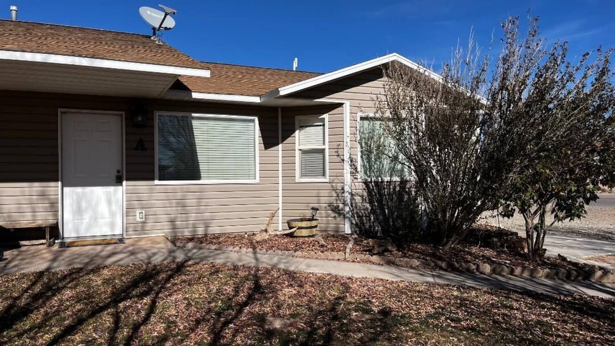 Hanksville House | Granny's Nook, Cozy 3-Bedroom Home In Hanksville