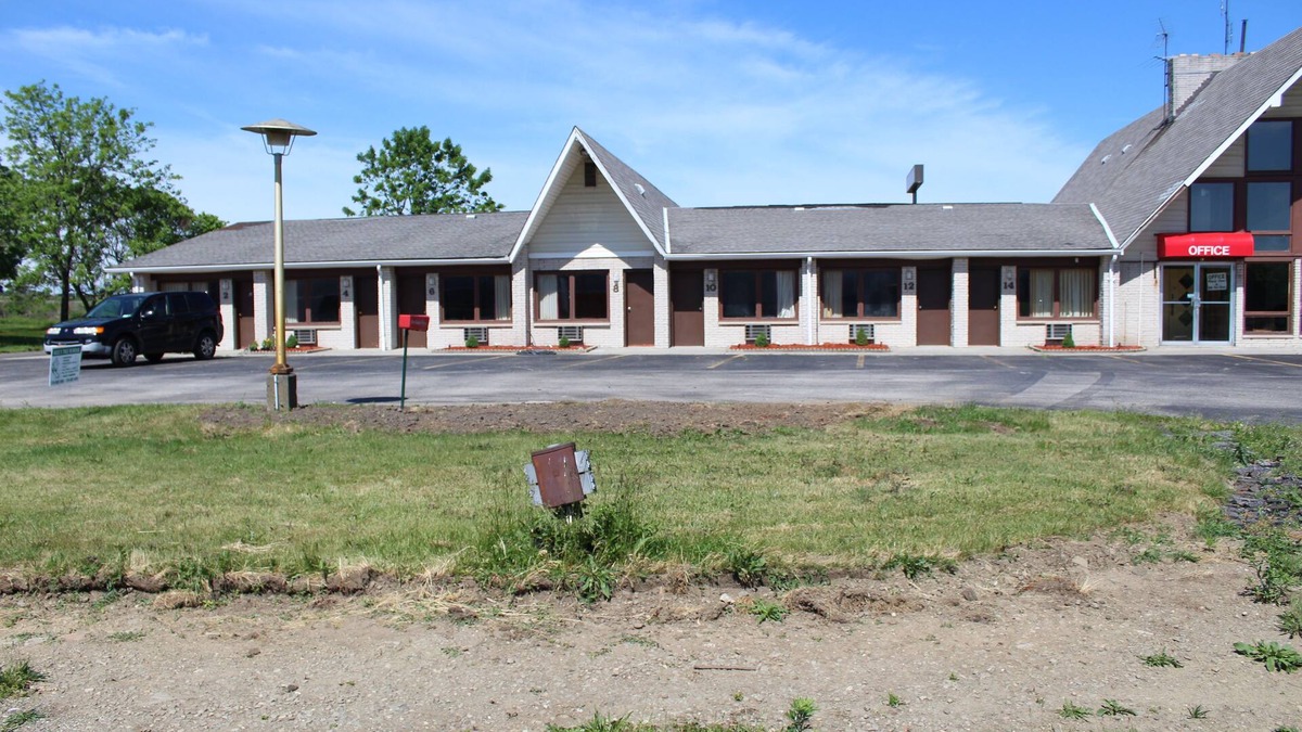 North East Hotel | Grapevine Inn
