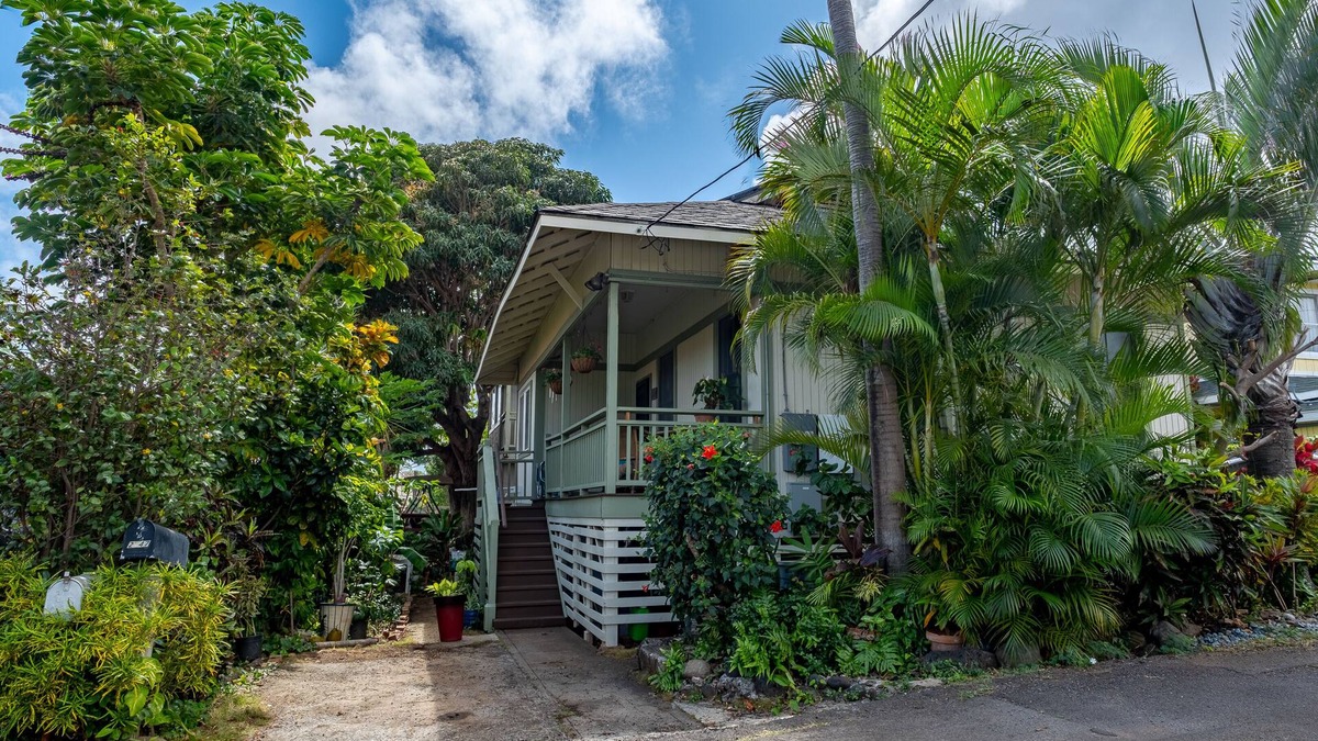 Wailuku House | Gratitude Bed and Breakfast BBWK2022/0001