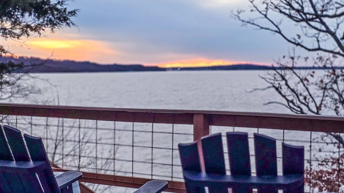 Longtown House | Gray Goose Manor | Lakefront Home on 3+ Acres