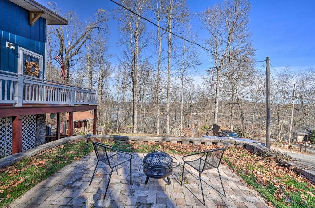 Oak Grove House | Gray Home with View of Boone Lake and Fire Pit!