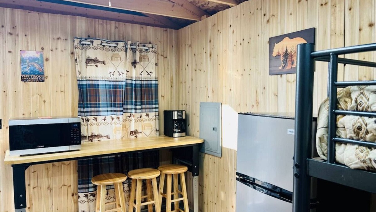 Sterling Cabin | Grayling Bunkhouse at Red-Bow