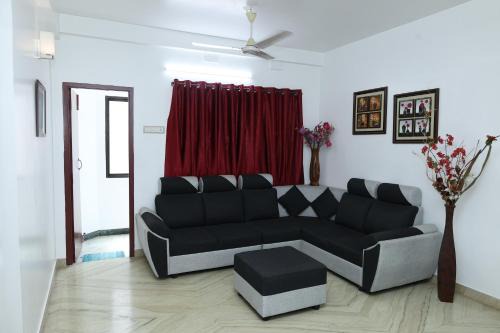 Thousand Lights West Apartment | Greams Road Near Apollo Deluxe Fusion Serviced Apartments