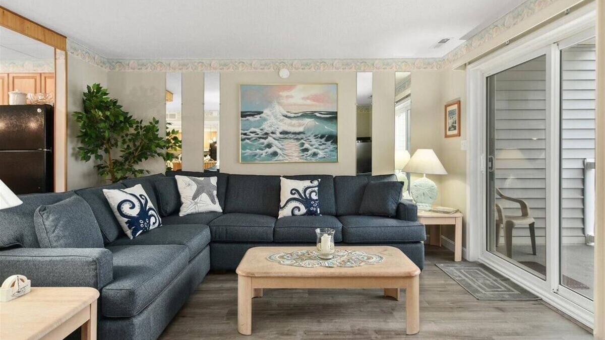 Midtown Ocean City Condo | Great 2 Bedroom Condo in Tiffanie by the Sea with Outdoor Pool!