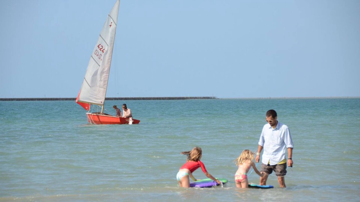 Saint-Martin de Brehal Villa | GREAT BEACH HOUSE FOR LARGE FAMILIES/GROUPS OF FRIENDS SLEEPS 12 + 2 BABIES