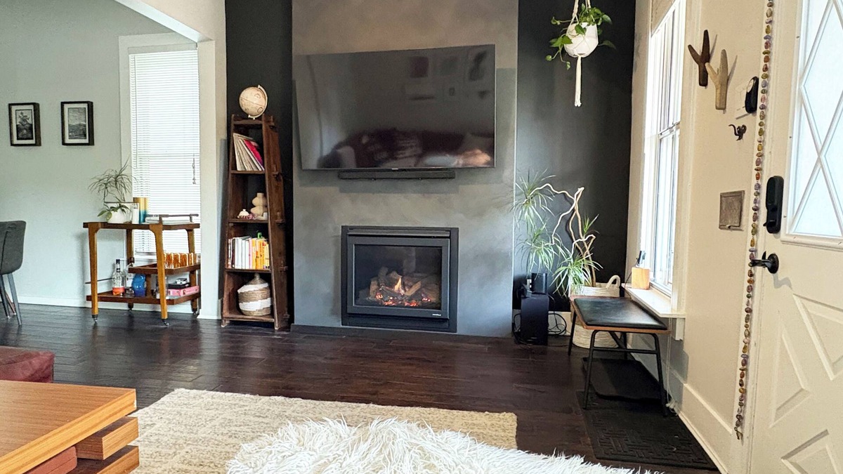 Lincoln Park House | Great city location: entire house