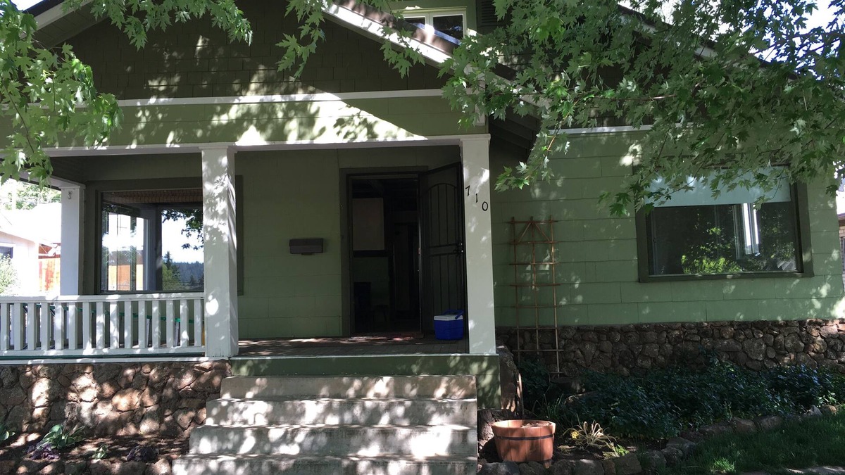Downtown Flagstaff House | GREAT DOWNTOWN LOCATION - 5 minute walk to downtown shopping and dining