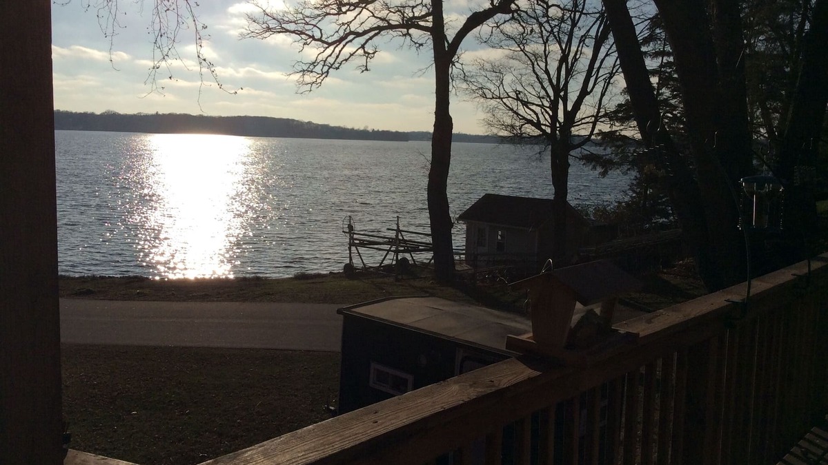Maple Plain House | Great fishing. Large one bedroom, two baths, Beautiful view of lake independence
