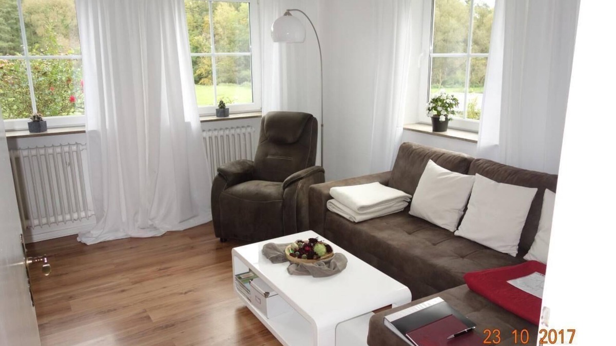 Kluesserath Apartment | Great flat in Klüsserath with large garden