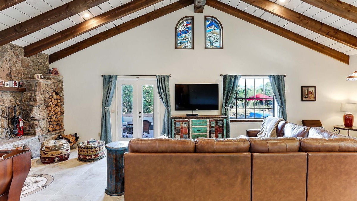 West Alameda House | Great for Traveling professionals? Perfect for longer stays!