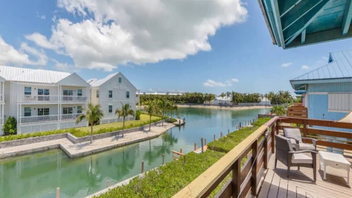 Marathon House | Great house and dock with close access to the Atlantic OceannVACA-23-415