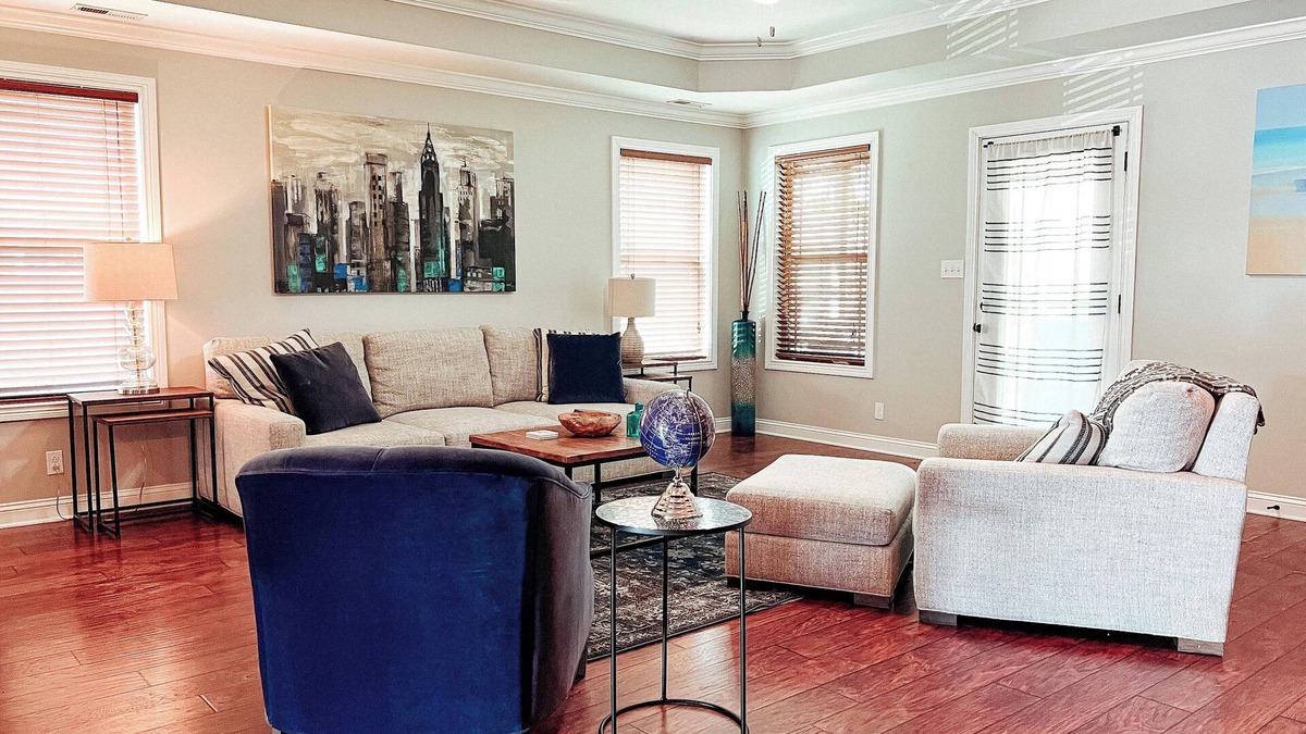 Clarksville House | Great house in Clarksville! Located by Hospital