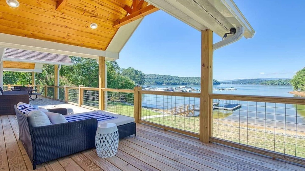 Hayesville House | Great Lake Escape - by Chatuge Home Concierge Lakefront, private dock with boat slip, hot tub, fire pit