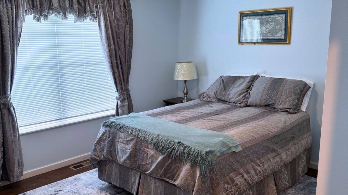 Dandridge House | Great Location - 3 bdrm Smoky Mtn Retreat - Douglas & Cherokee Lakes nearby!