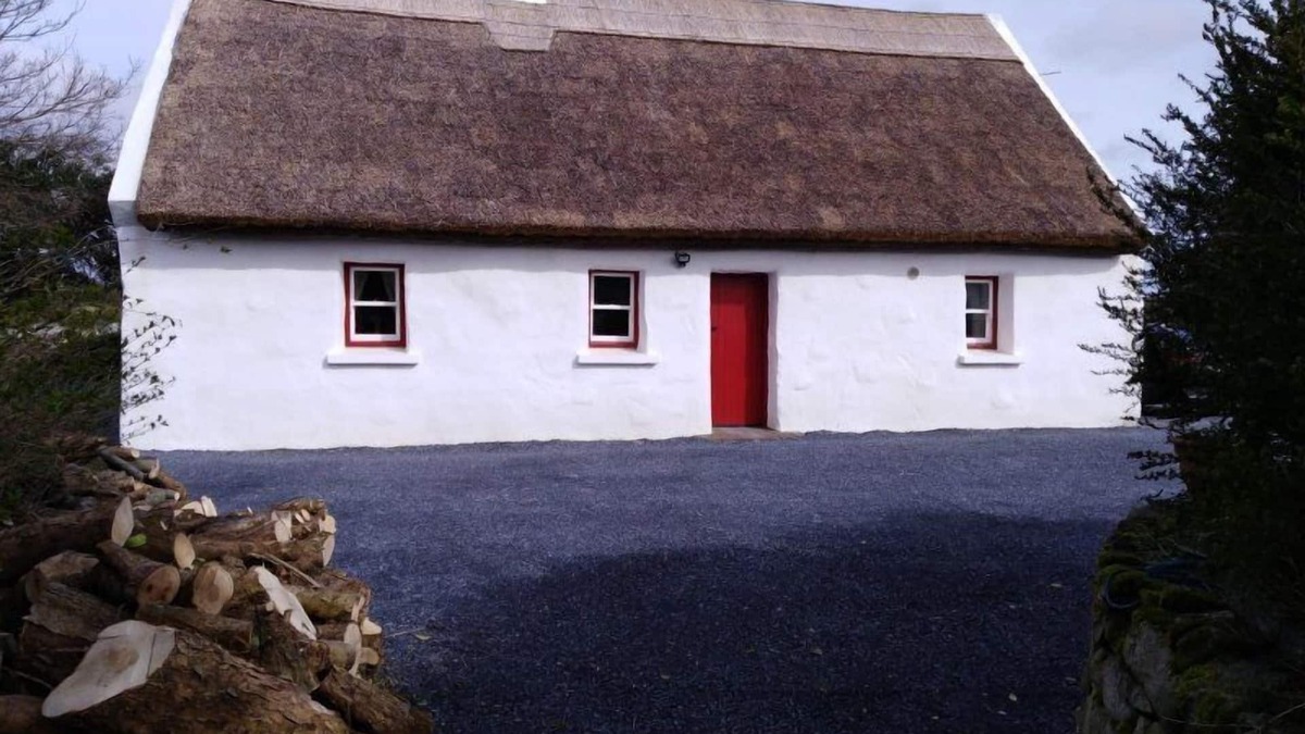 Spiddal House | Great location for exploring Galway City & Connemara