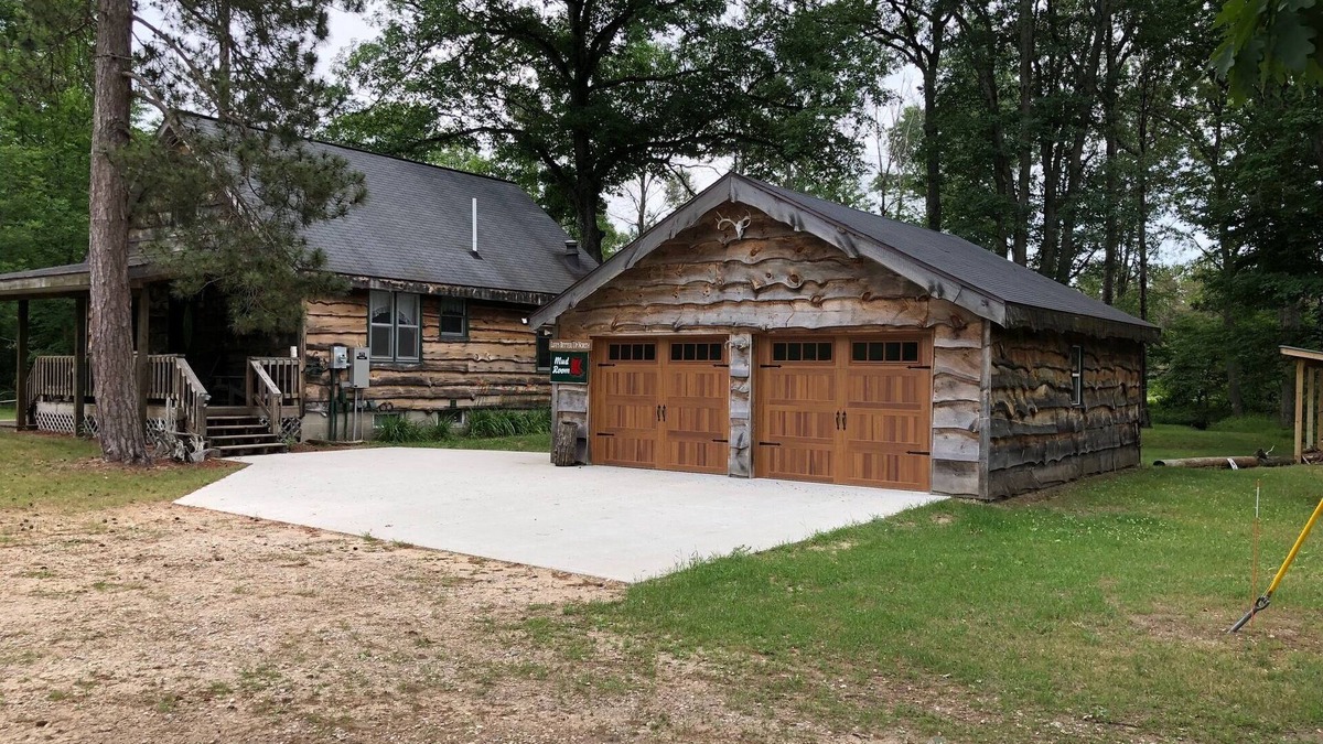 Luther Cabin | Great Location For ORV/Snowmobiling, Hunting and Fishing