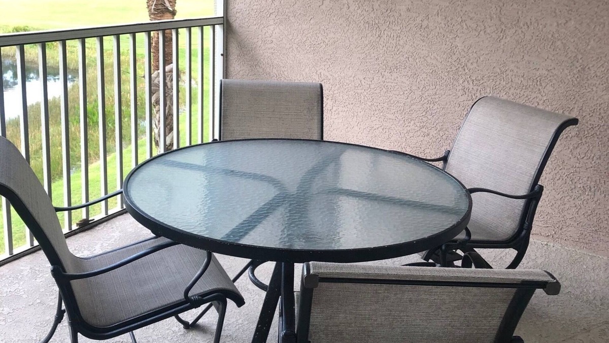 North Naples Condo | Great location in Stonebridge country club just a few miles from the beach