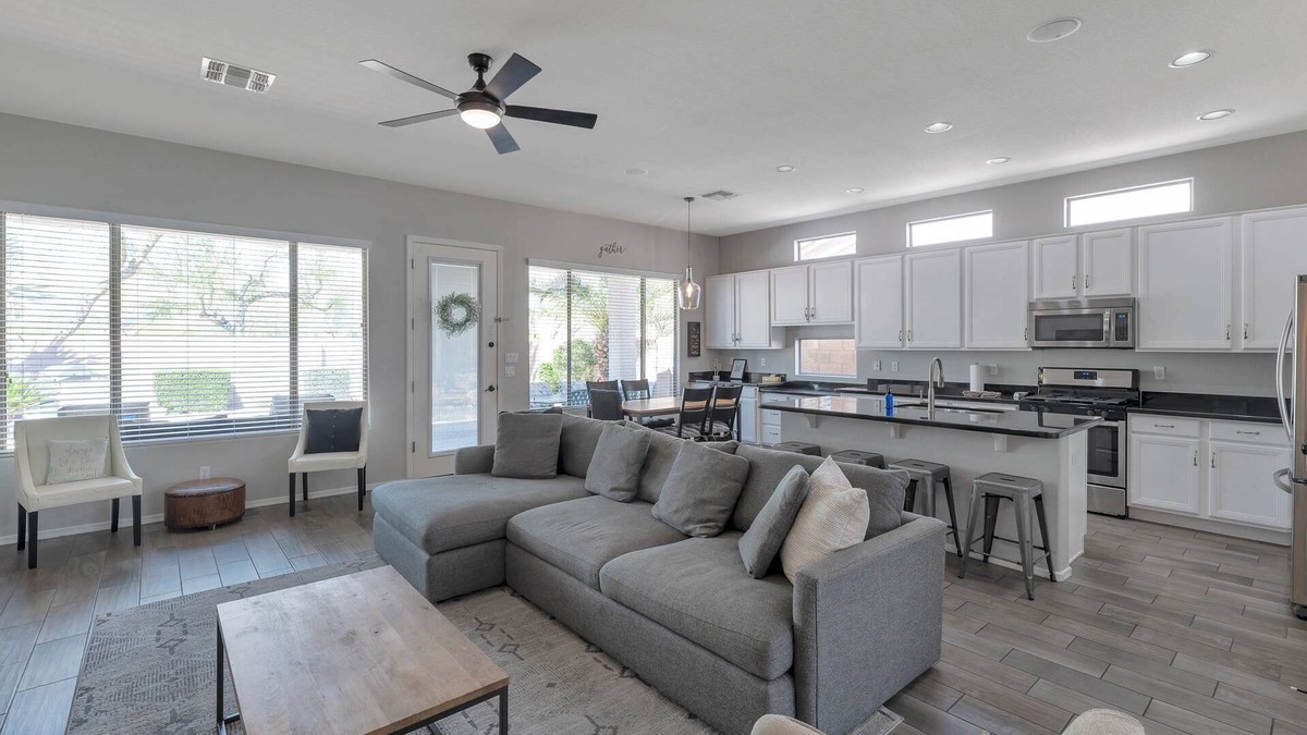 Tatum Highlands House | Great Location w/Private Heated Pool, Near Hiking/Golfing/Shopping/Dining & Mayo Clinic + FREE GOLF