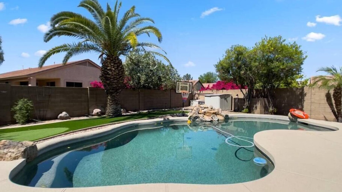 Western Skies House | Great! Luxury Home 3bdr Private Pool Putting Green