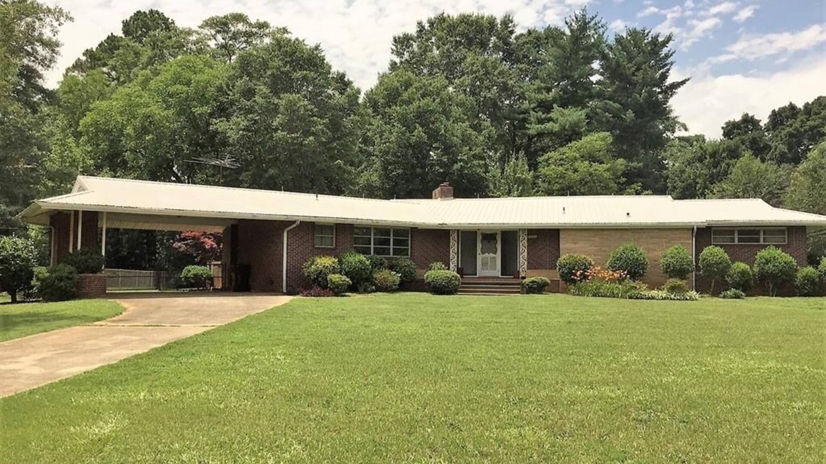 Converse House | Great private home in convenient location