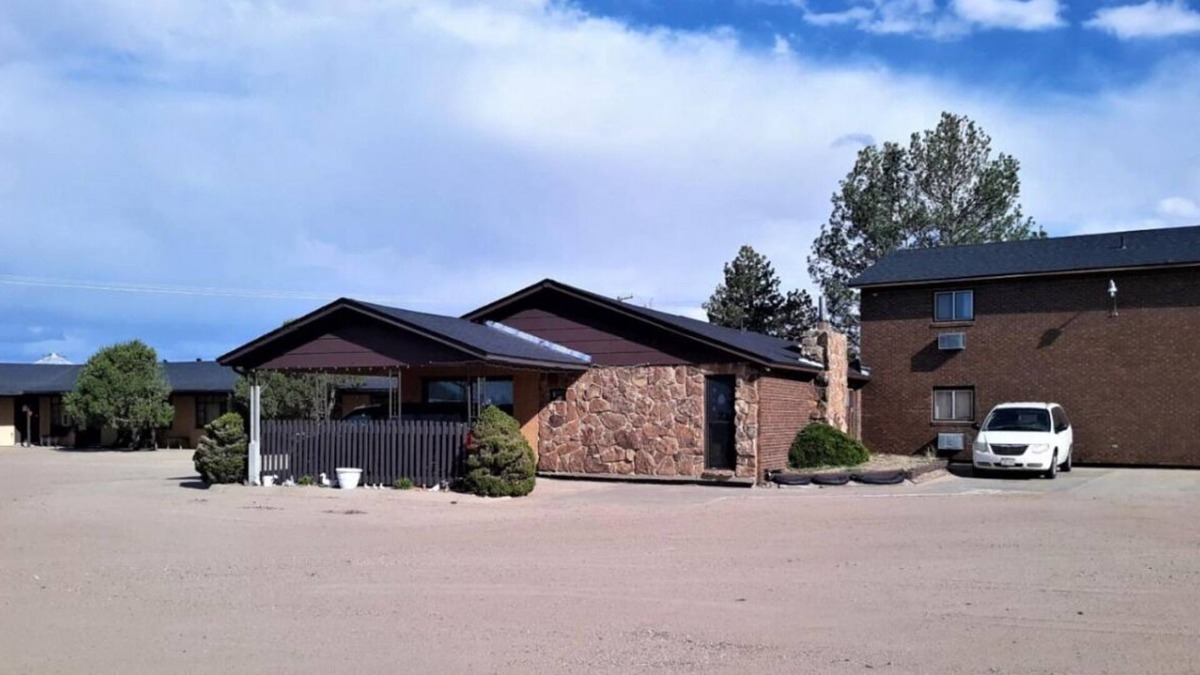 Cheyenne Wells House | Great Relaxing Overnight Stay! Free Parking, Near Kit Carson Museum