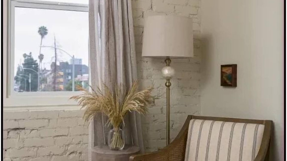 Westlake Apartment | Great Spot for Two in Downtown LA!